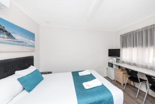 Budget Double Room - street parking only