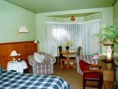 Comfort Inn Coach And Bushmans2