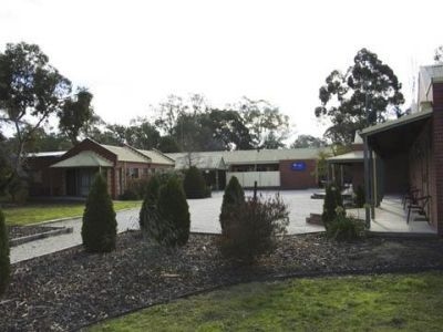 Comfort Inn Coach And Bushmans1