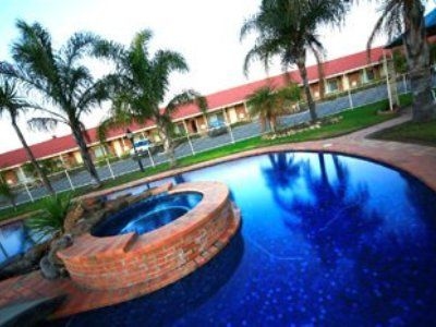 Best Western Pines Country Club1