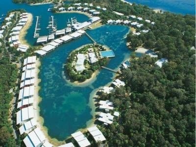 Ramada Couran Cove Island Resort2