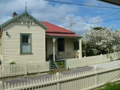 Mcintosh Cottages1