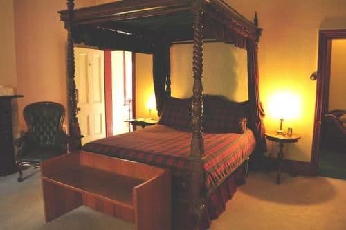 F.O. Henry Queen Room