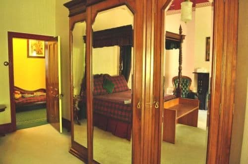 F.O. Henry Queen Room