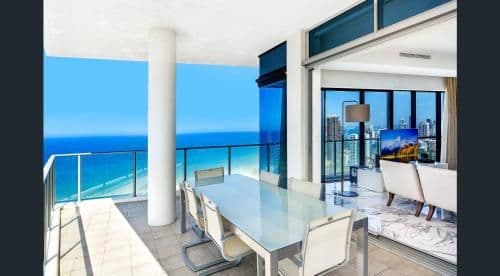Sub-Penthouse Apartment
