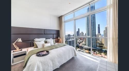 Sub-Penthouse Apartment
