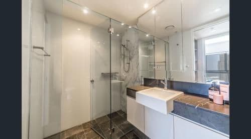 Sub-Penthouse Apartment
