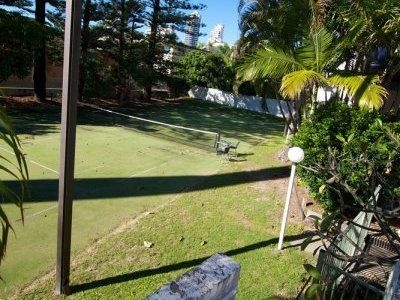 Club Surfers Apartments1
