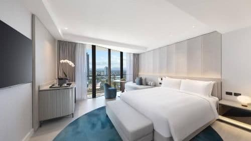 King Room with Mountain View and Balcony