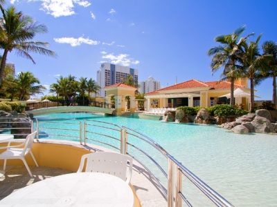 Towers Of Chevron Renaissance (apartmts)3