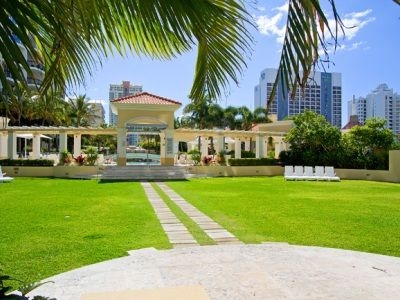 Towers Of Chevron Renaissance (apartmts)1