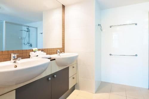 Three-Bedroom Apartment with Two Bathrooms - Low Floor