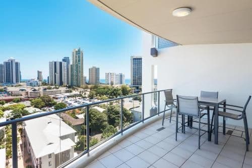 Three-Bedroom Apartment with Two Bathrooms - Low Floor