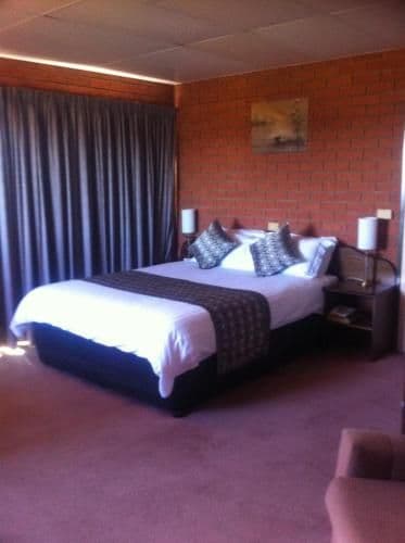 Deluxe Family Room with Spa Bath