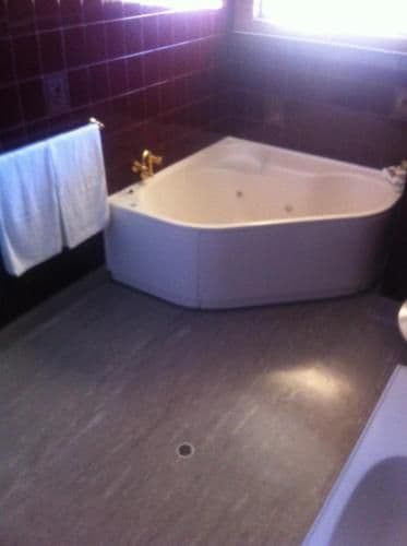 Executive Queen Room with Spa Bath