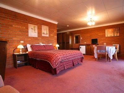 Swansea Waterloo Inn4