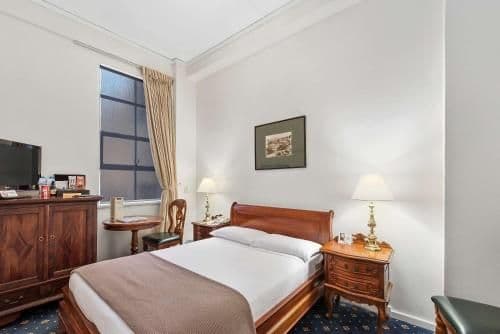 Boutique Double Room - Free Wifi