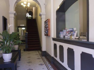 โรงแรมชาลลิส พอตส์ พอยต์ (Hotel Challis Potts Point)1