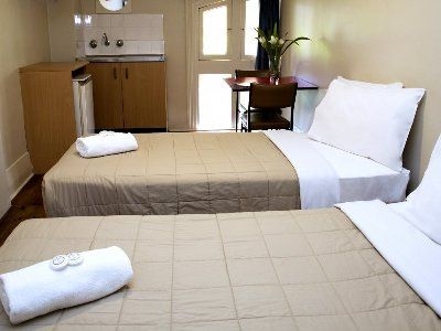 โรงแรมชาลลิส พอตส์ พอยต์ (Hotel Challis Potts Point)3