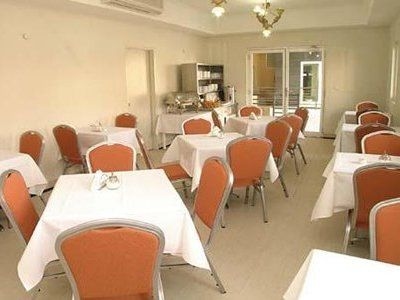 คอมฟอร์ทอินน์แอนด์สวีทเบอร์วูด (Comfort Inn And Suites Burwood)4