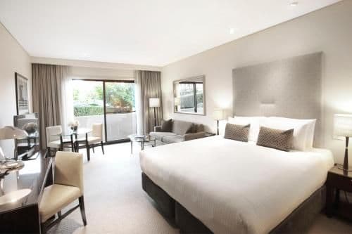 Superior Queen Room with Balcony