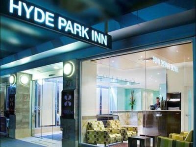 Hyde Park Inn0