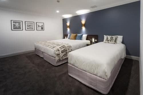 Two-Bedroom Apartment 401 (5 Adults)