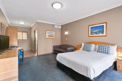 Queen Suite with Sofa Bed