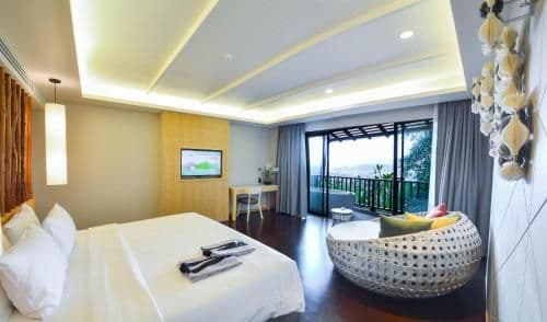 Honeymoon Suite