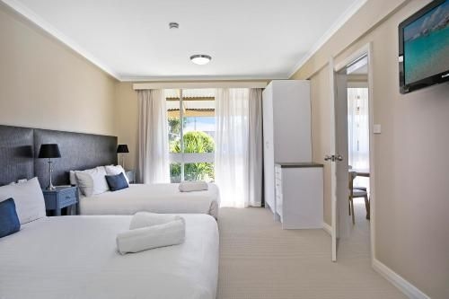 Best Western Sanctuary Inn4