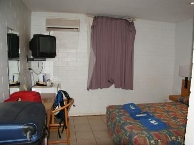 Tom Price Motel3