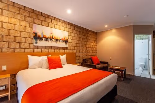 Deluxe King Spa Room
