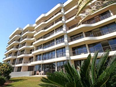 ซาน ซิมิออน บีชฟรอนท์ อพาร์ตเมนต์ส (San Simeon Beachfront Apartments)1