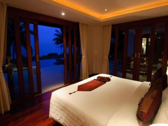 VILLA THREE BEDROOMS
