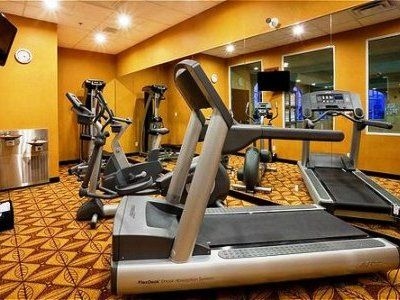 Holiday Inn Express Clarington1