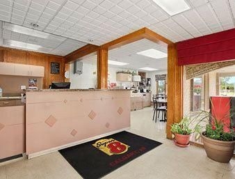 Super 8 Village Calgary2