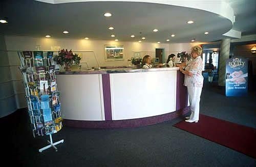 Days Inn Dartmouth1