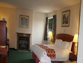 Days Inn North Of The Falls3