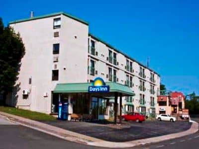 Days Inn North Of The Falls Days Inn North Of The Falls