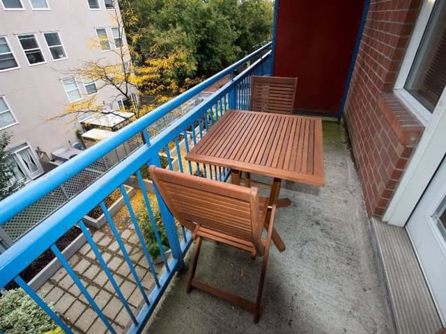 DOUBLE CAPACITY 4
