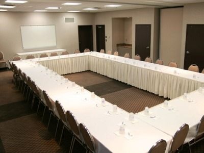 Humphry Inn And Suites2