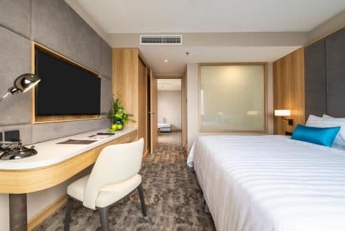 Deluxe Suite