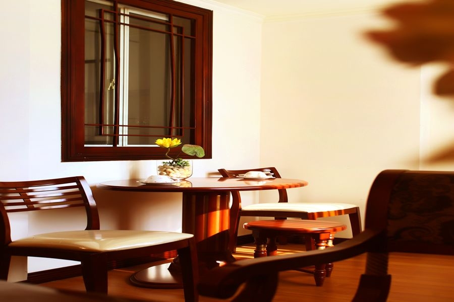Embassy Suite4