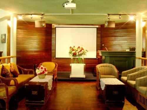 โรงแรมบ้านเพ คาบาน่า โรงแรมบ้านเพ คาบาน่า