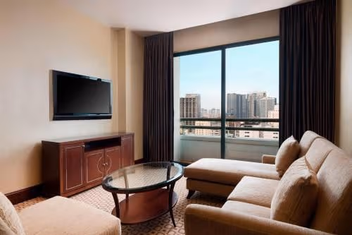 Grand Tower Suite, Club lounge access, 1 Bedroom Suite