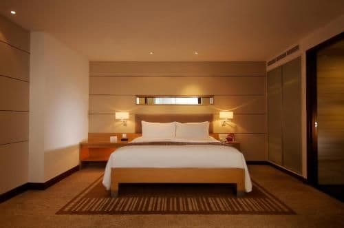 Executive Suite with Free Airport Transfers