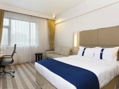 Holiday Inn Express Zhengzhou4