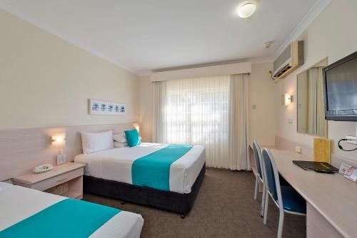 คอมฟอร์ต อินน์ ออล ซีซั่น (Comfort Inn All Seasons)1