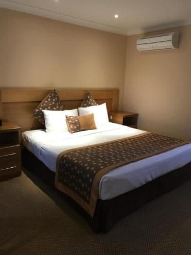 King Room with Spa Bath