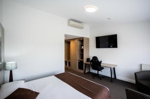 Superior King Room